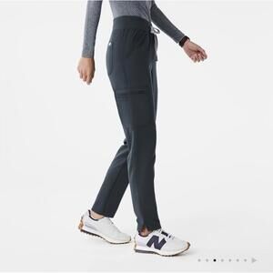 FIGS Women’s High Waisted Yola Scrub Pants Size Medium TALL‎ Dark Harbor NWT
